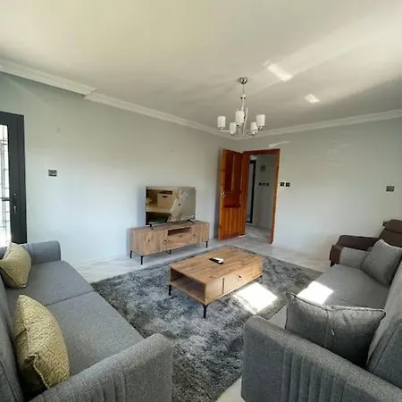 Apartmán Flat With Garden On Center *